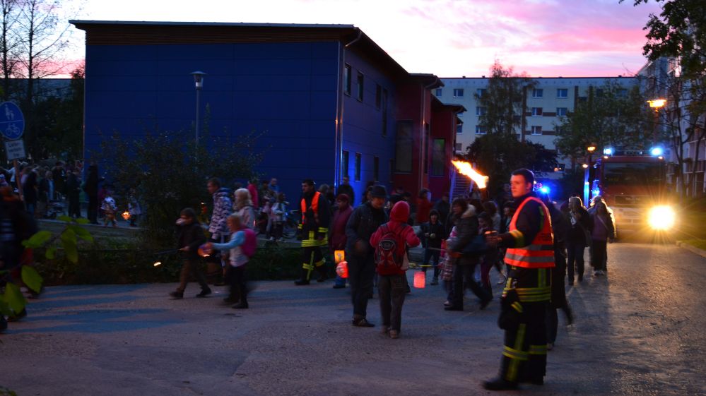 Halloweenfest mit Lampionumzug in Lichtenhagen